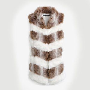 WHBM $180 CHEVRON FAUX FUR VEST L
